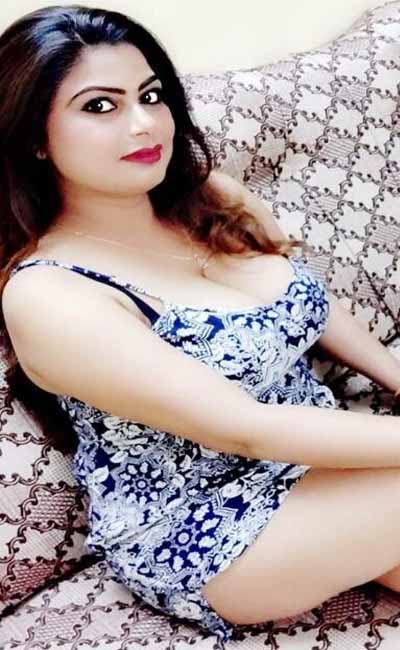 Aanya a call girl from Dhaka city